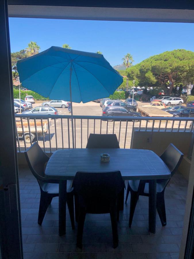 Studio Port De Hyeres Proche Des Plages Экстерьер фото