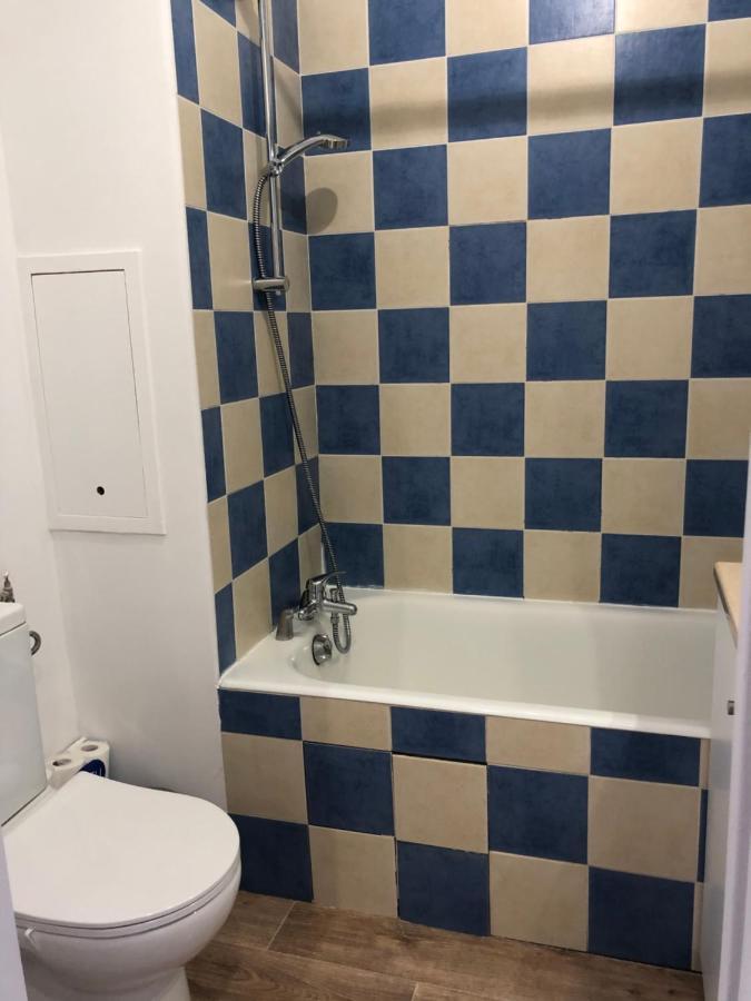 Studio Port De Hyeres Proche Des Plages Экстерьер фото