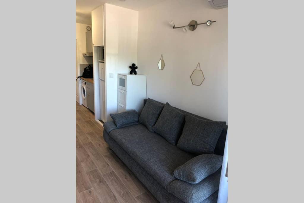 Studio Port De Hyeres Proche Des Plages Экстерьер фото